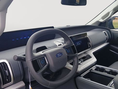 New 2026 Ford Expedition Max Active image 10
