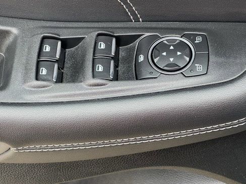 Used 2024 Ford Edge Titanium image 11