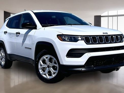 Used 2025 Jeep Compass Sport AWD/4WD image 11