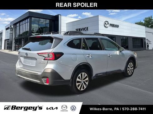 Used 2020 Subaru Outback Premium w/ Popular Package #1 AWD/4WD image 8