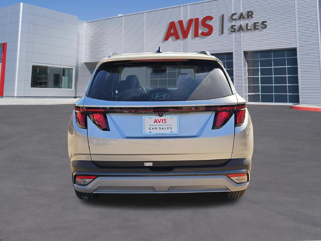 Used 2025 Hyundai Tucson SEL FWD image 6