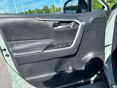 Used 2023 Toyota RAV4 XLE w/ Convenience Package AWD/4WD image 10