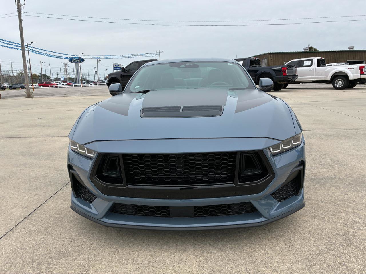 Used 2024 Ford Mustang GT RWD image 3