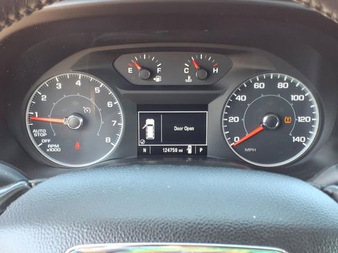 Used 2019 GMC Acadia SLE image 17