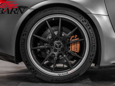 Used 2018 Mercedes-Benz AMG GT R image 17