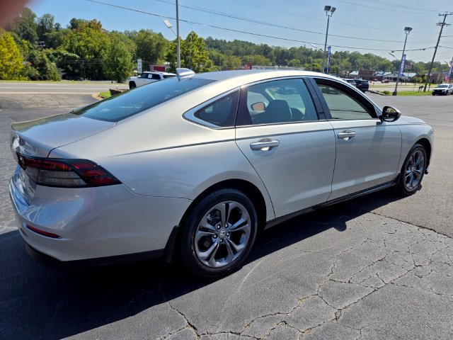 Used 2024 Honda Accord EX image 8
