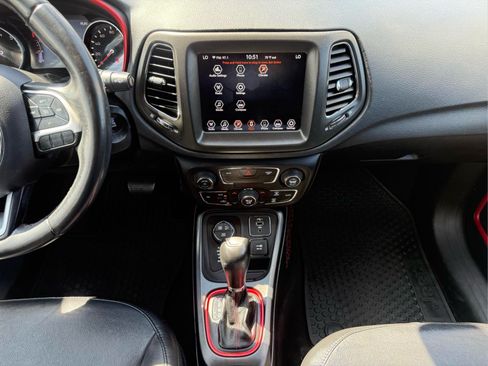 Used 2019 Jeep Compass Trailhawk AWD/4WD image 19