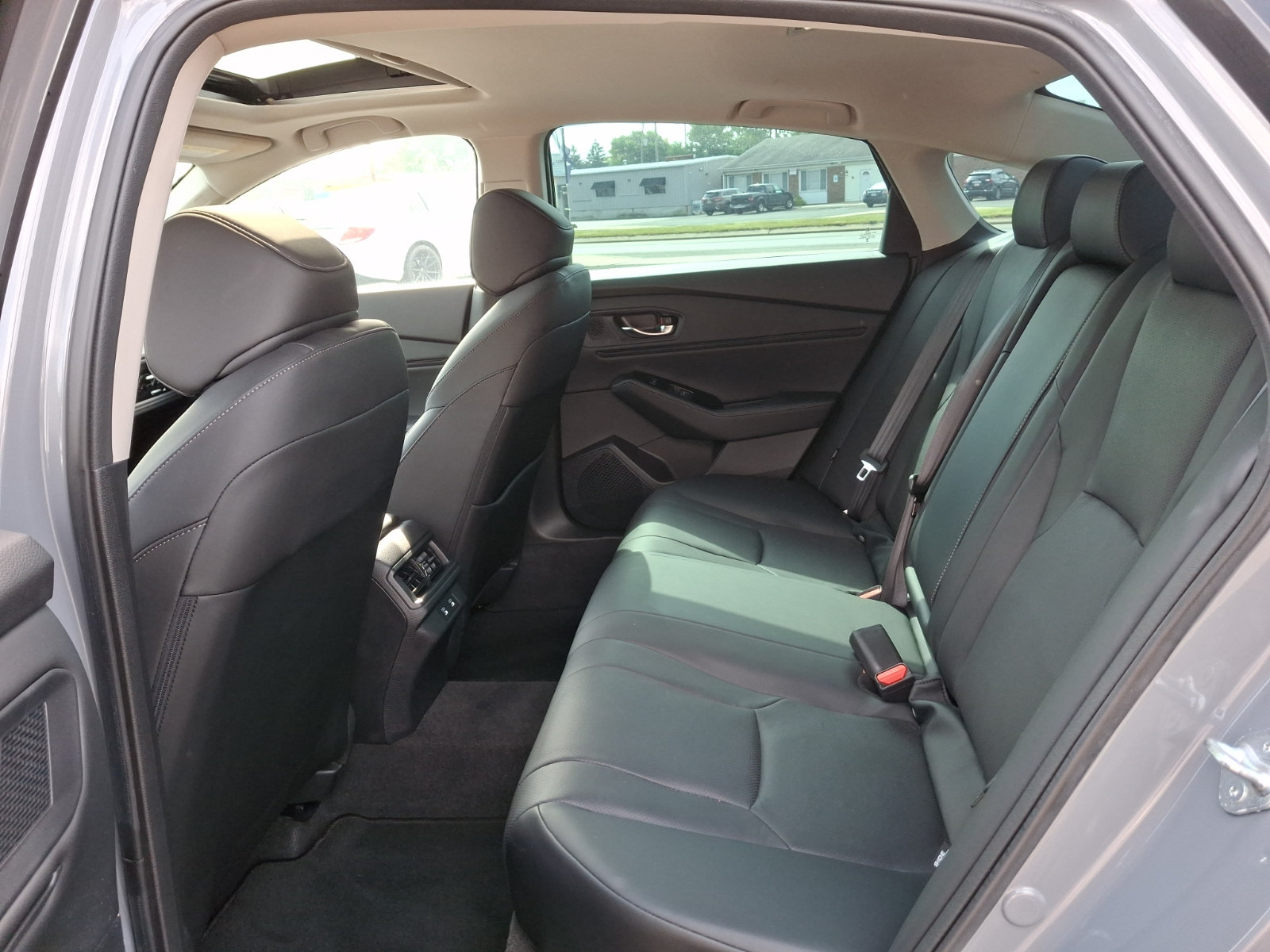 Used 2023 Honda Accord Touring image 10