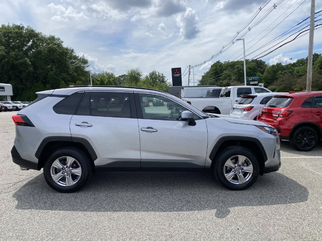 Used 2023 Toyota RAV4 XLE w/ Convenience Package AWD/4WD image 2