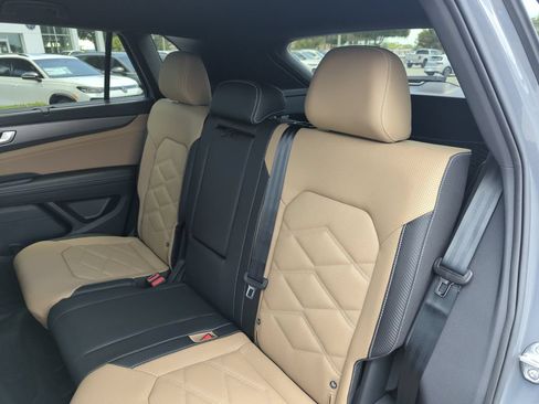 New 2026 Volkswagen Atlas Cross Sport SE FWD image 30