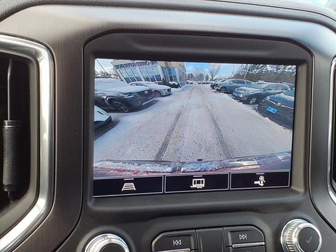 Used 2022 GMC Sierra 1500 AT4 w/ AT4 Premium Package image 23