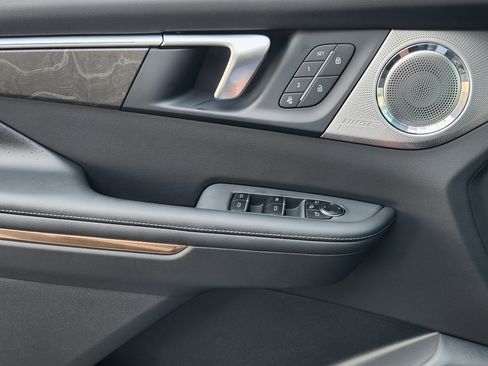 New 2026 Buick Enclave Avenir image 17