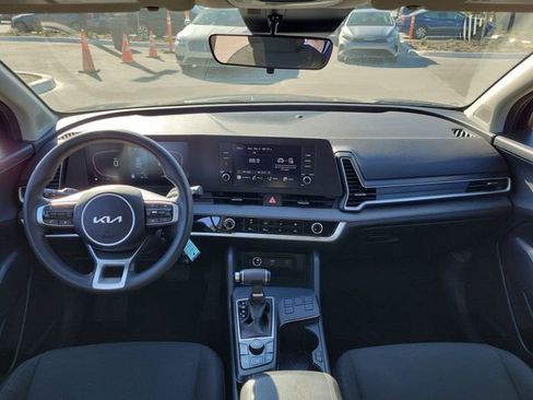 Used 2024 Kia Sportage LX image 25