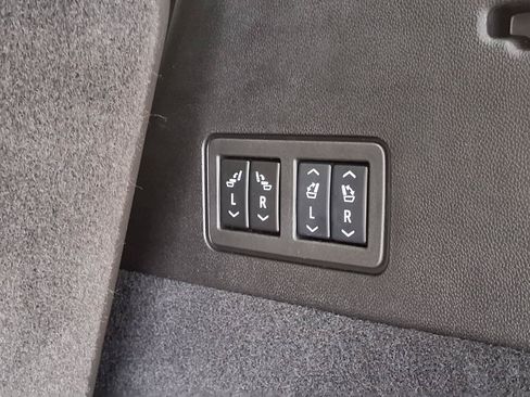 Certified 2024 Cadillac XT6 Sport w/ Technology Package AWD/4WD image 18