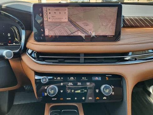 New 2026 INFINITI QX60 Autograph AWD/4WD image 16