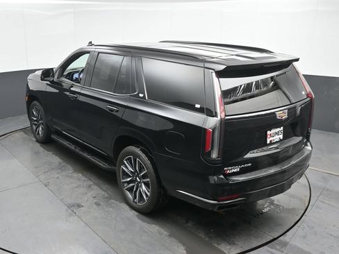 Used 2023 Cadillac Escalade Sport AWD/4WD image 42