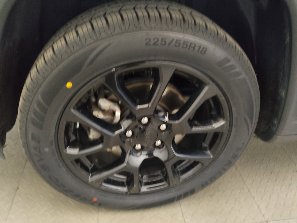Used 2022 Jeep Compass Latitude FWD image 31