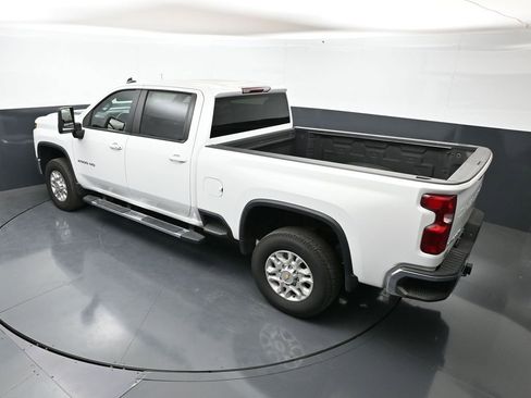 Used 2025 Chevrolet Silverado 2500 LT AWD/4WD image 33