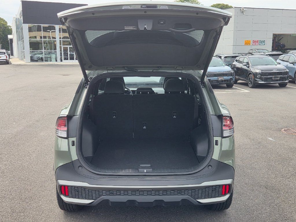 Used 2024 Kia Sportage X-Line w/ X-Line Premium Package AWD/4WD image 32