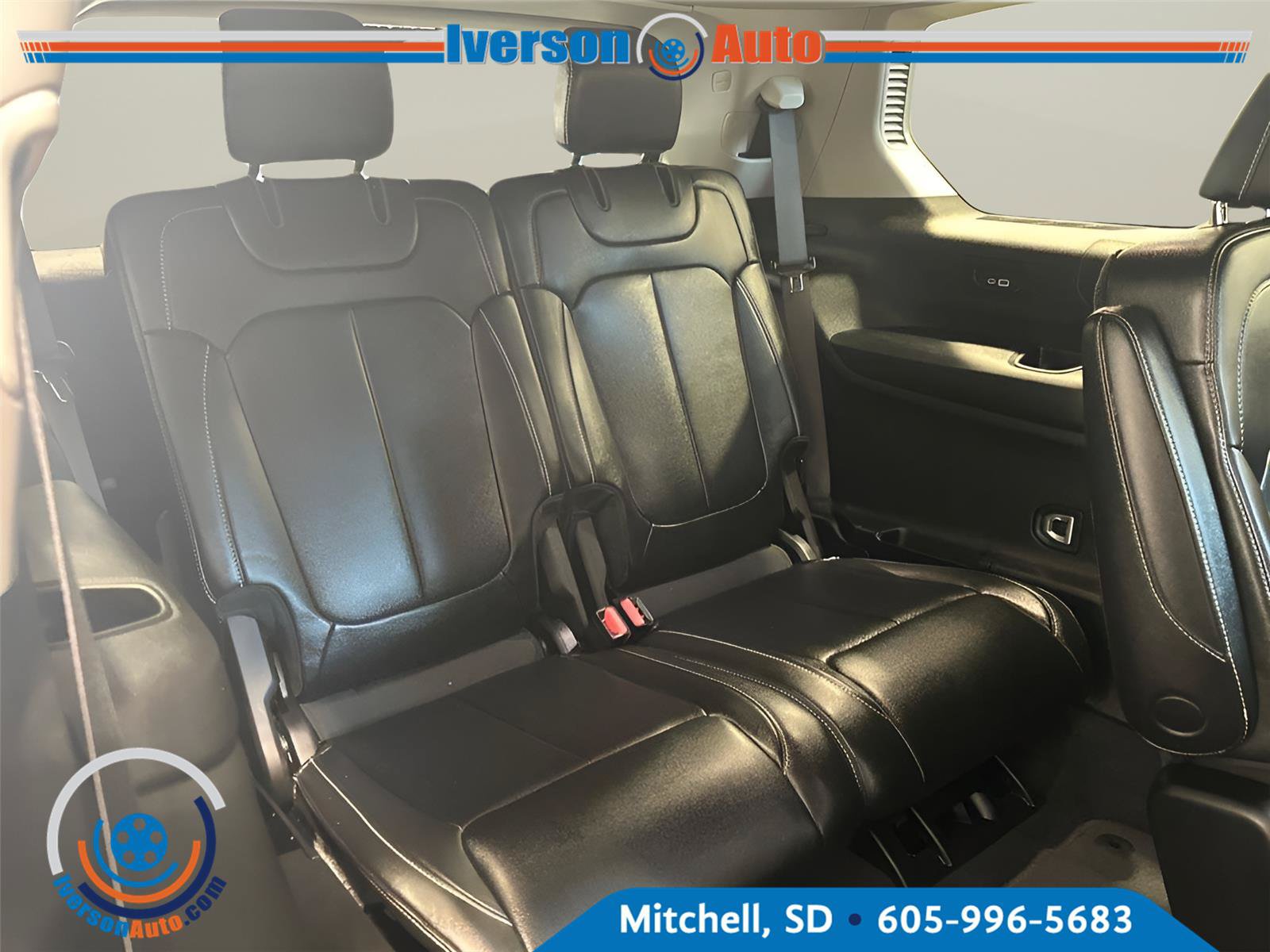 Used 2023 Jeep Grand Cherokee L Limited AWD/4WD image 30