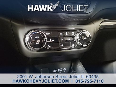 Used 2023 Chevrolet TrailBlazer LT w/ Convenience Package FWD image 18