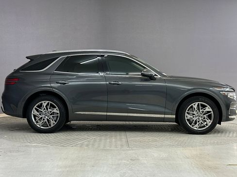 Used 2023 Genesis GV70 2.5T w/ Select Package image 7