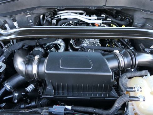 Used 2020 Ford Explorer ST image 29