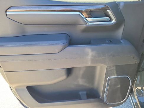 Certified 2025 Chevrolet Silverado 1500 LT image 11