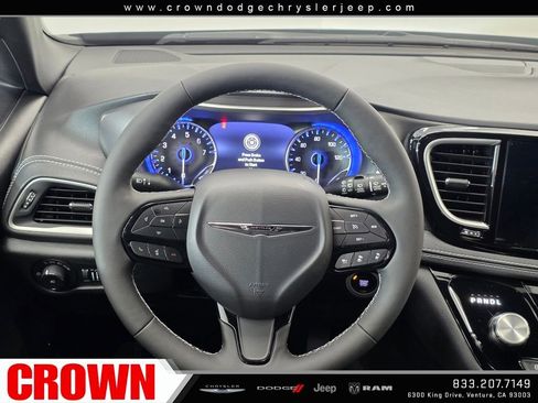 New 2026 Chrysler Pacifica Select w/ S Appearance Package FWD image 9