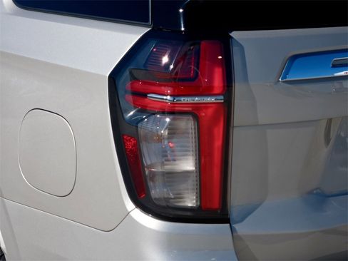 Used 2021 Chevrolet Tahoe LS image 6