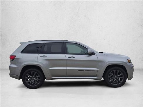 Used 2018 Jeep Grand Cherokee High Altitude RWD image 4