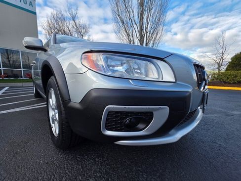 Used 2013 Volvo XC70 3.2 Platinum image 8