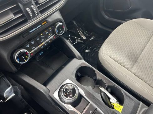 Used 2022 Ford Escape SE w/ Convenience Package AWD/4WD image 19