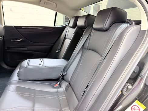 Used 2019 Lexus ES 350 w/ Accessory Package 2 FWD image 20