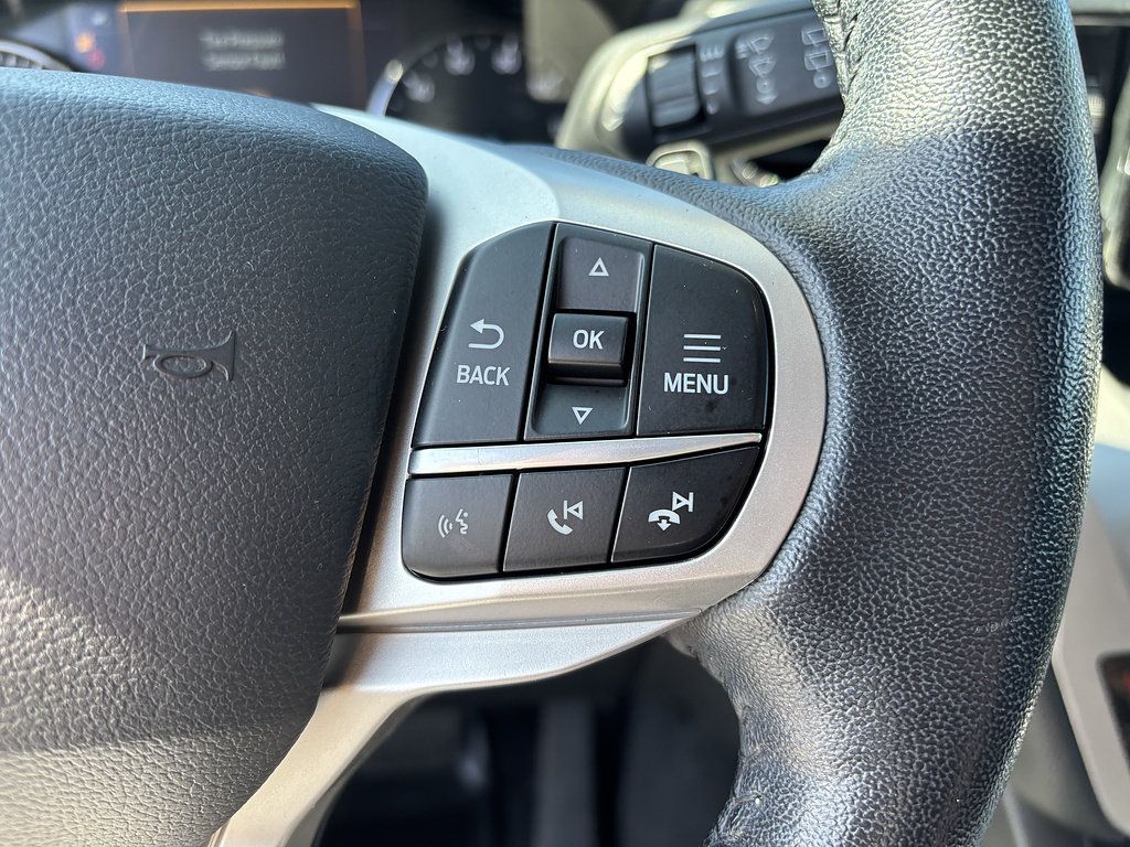 Used 2021 Ford Explorer XLT w/ Equipment Group 202A AWD/4WD image 27