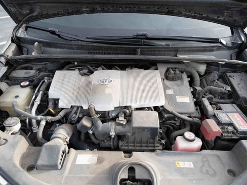 Used 2017 Toyota Prius Four image 30