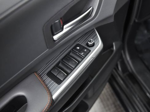 Used 2021 Toyota Sienna XSE w/ XSE Plus Package image 12