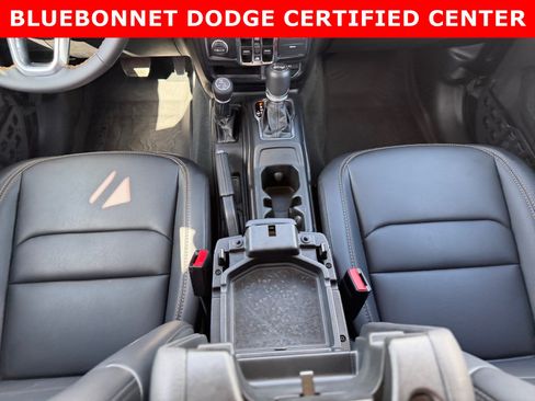 Used 2024 Jeep Wrangler Unlimited Sahara w/ Technology Group AWD/4WD image 20