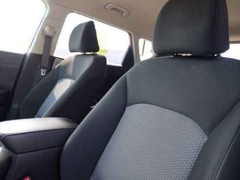 Used 2023 Kia Soul S FWD image 21
