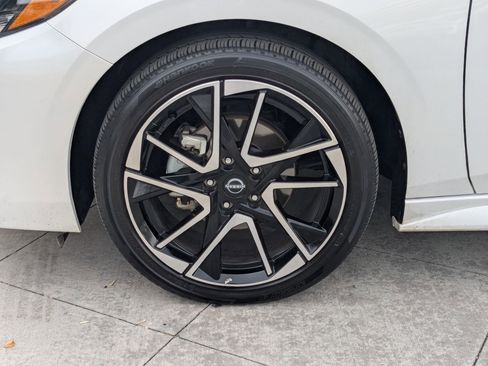 Used 2024 Nissan Sentra SR image 13