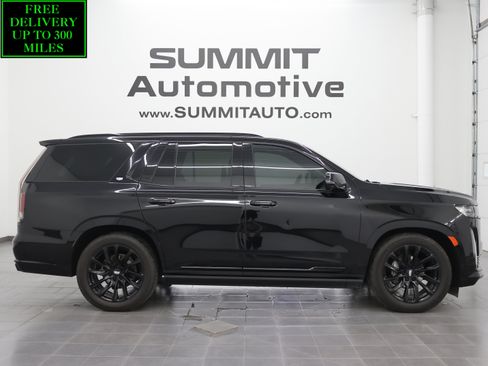 Used 2021 Cadillac Escalade Sport Platinum AWD/4WD image 1