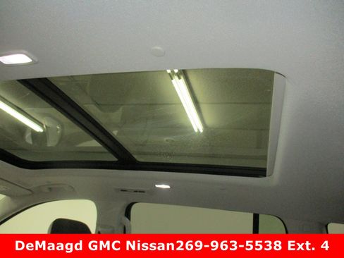 New 2026 GMC Acadia Denali w/ Super Cruise Package image 25