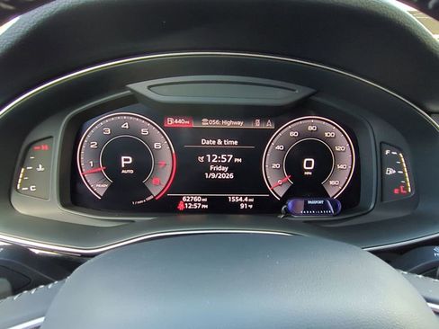 Used 2019 Audi Q8 Premium Plus w/ Premium Plus image 28