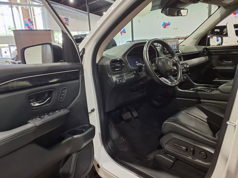 Used 2023 Honda Pilot Elite image 16