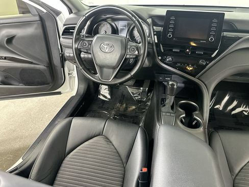 Used 2023 Toyota Camry SE FWD image 17