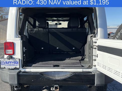 Used 2017 Jeep Wrangler Unlimited Sahara image 4