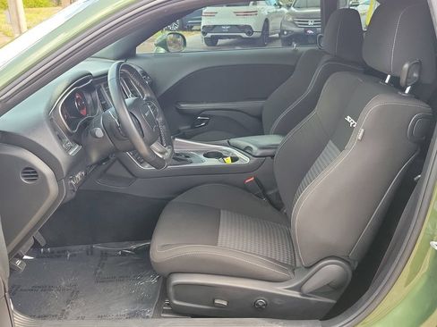 Used 2022 Dodge Challenger SRT Hellcat RWD image 17