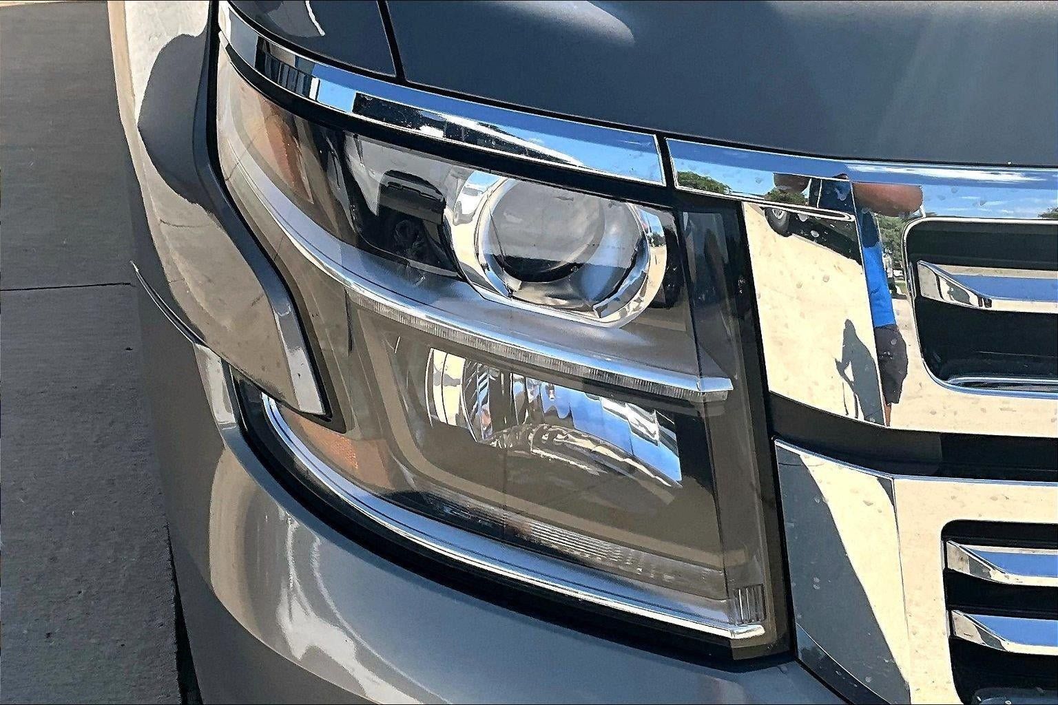 Used 2018 Chevrolet Tahoe LT w/ Luxury Package AWD/4WD image 28