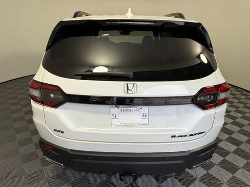 Used 2025 Honda Pilot Black Edition image 5