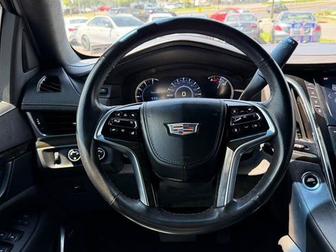Used 2017 Cadillac Escalade Platinum AWD/4WD image 32